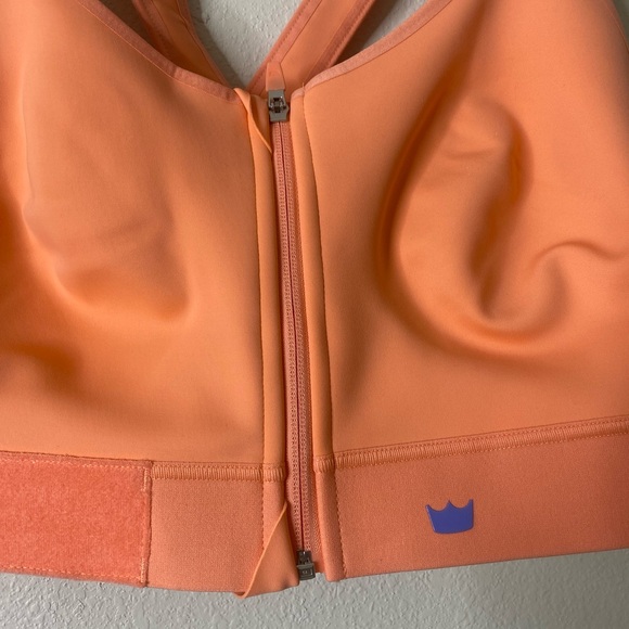 NWT she fit flex sports bra moisture wicking in the color watermelon sorbet 5Lux - Picture 8 of 12